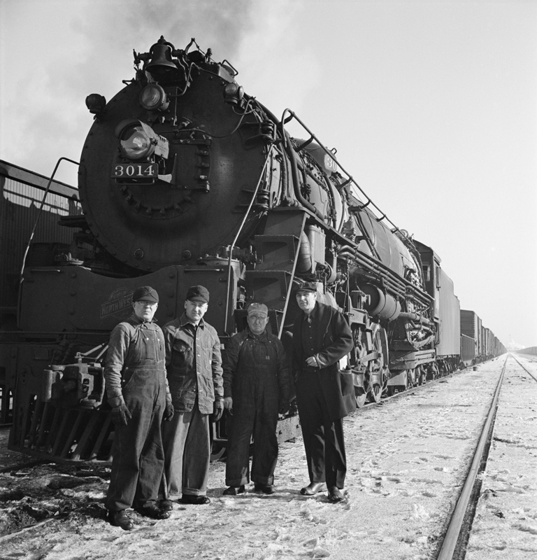 C&NW Crew and Train