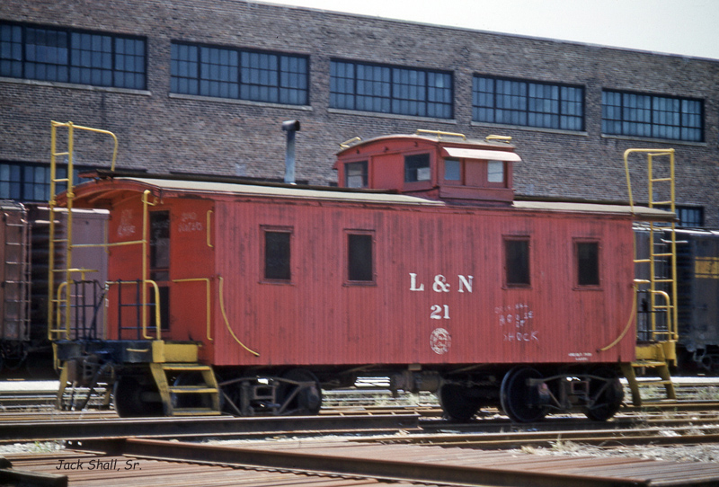 L&N Caboose #21